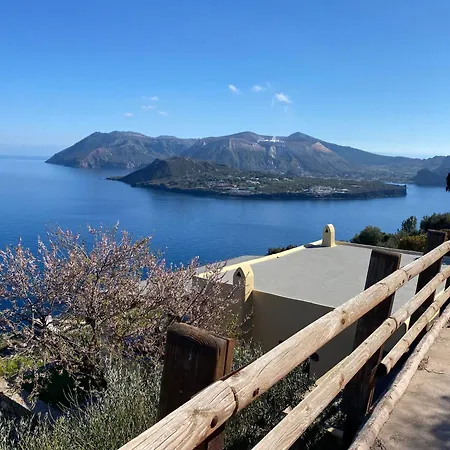 Centro Storico Flat 5 Mins From Port Appartamento Città di Lipari