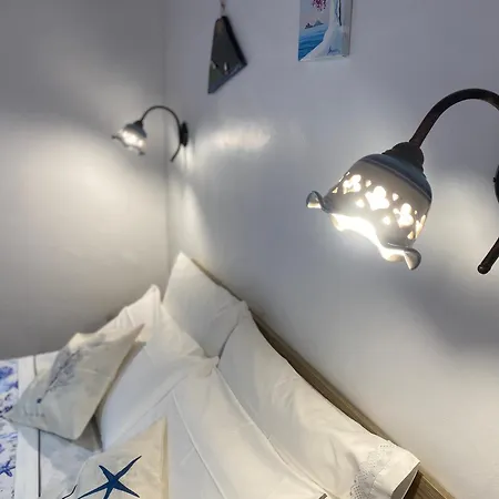 Centro Storico 5 Mins From Port Casa Celeste ليباري