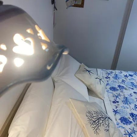 Centro Storico 5 Mins From Port Casa Celeste شقة ليباري